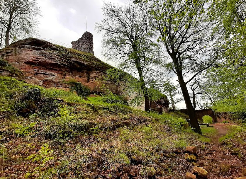 Guttenberg Castle, Oberotterbach, Germany, Germany